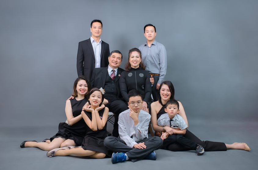 Chia sẻ kinh nghiệm chụp ảnh gia đình mà bạn cần biết | Coimedia.vn - Dịch  vụ quay phim chụp ảnh chuyên nghiệp, giá rẻ